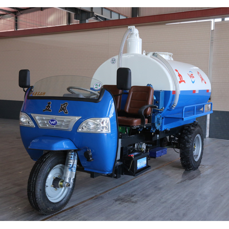 ST8-20 Three wheel suction truck